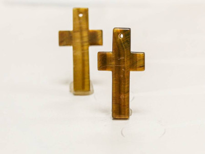 Tiger Eye 21x40 Cross Pendant