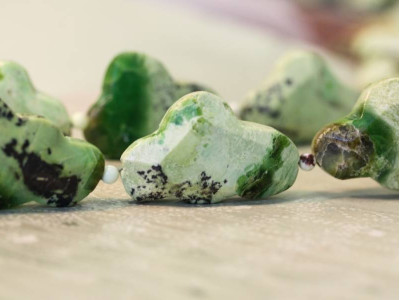 Chrysoprase 10-24x Beveled Fancy Cloud