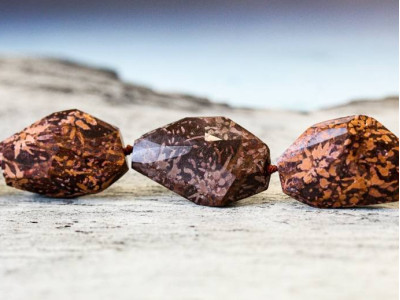 Spider Jasper 16-20x Faceted Flat Nugget