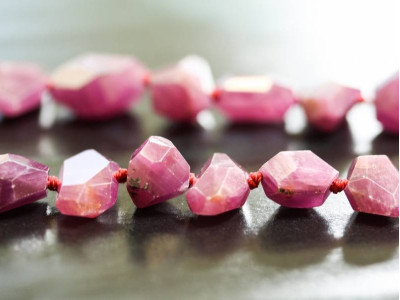 Ruby 8-18x Simple Cut